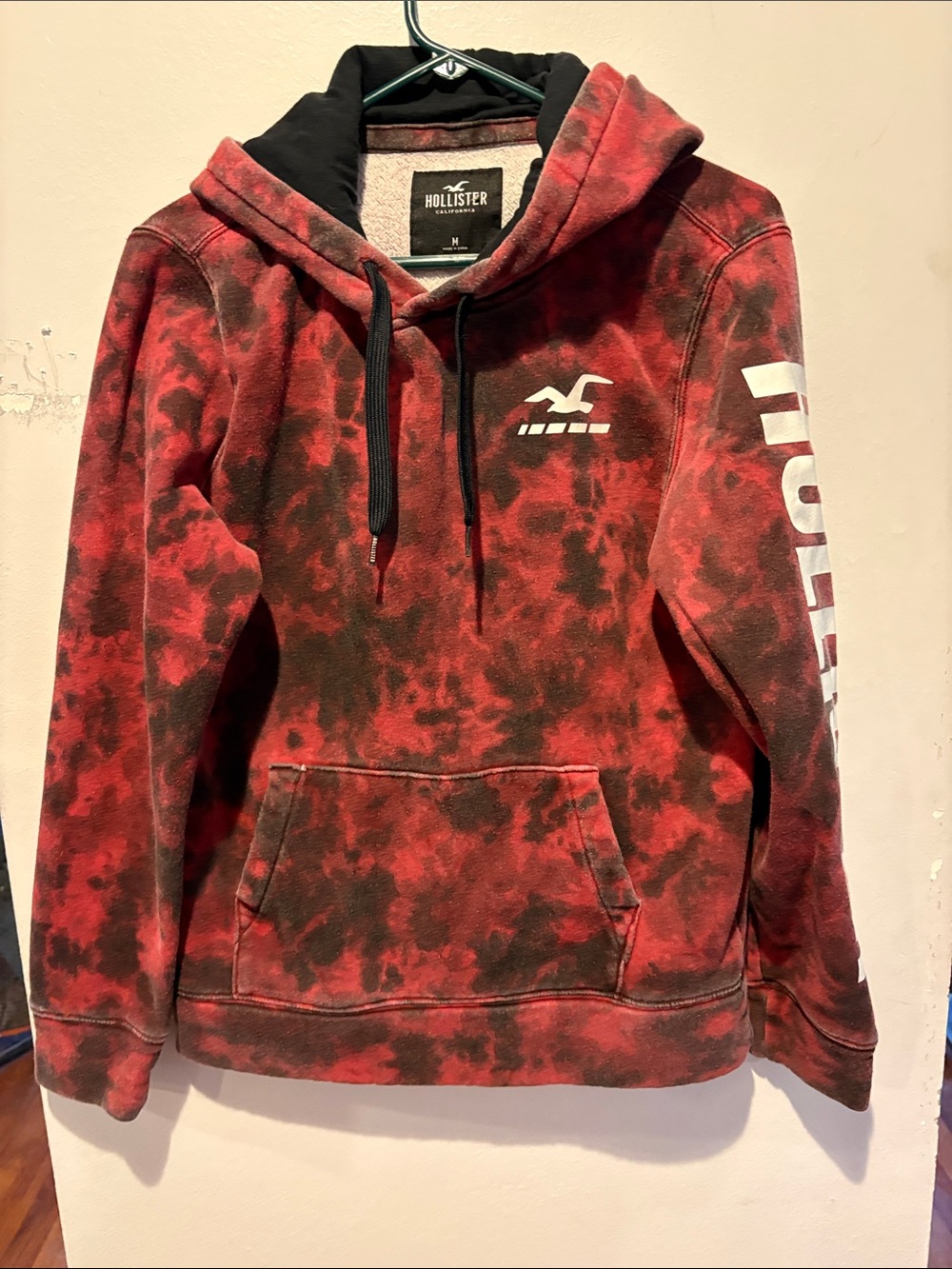 Hollister Red & Black Tie-Dye Pullover Hoodie